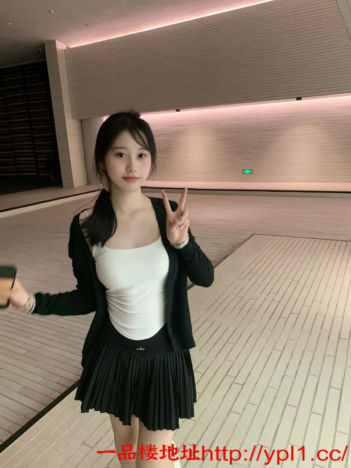 DF93F26D25F6553A4C8EC4066BDCAF55.jpg