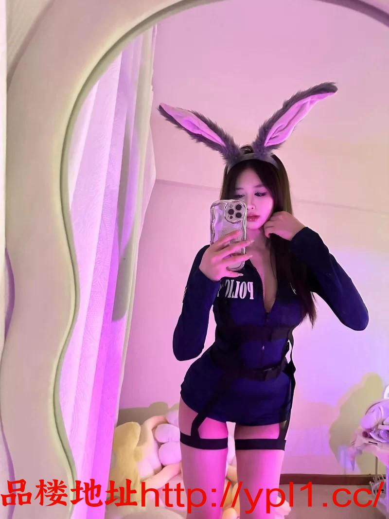 24118_UJXZN7ABA3J96VU.jpg